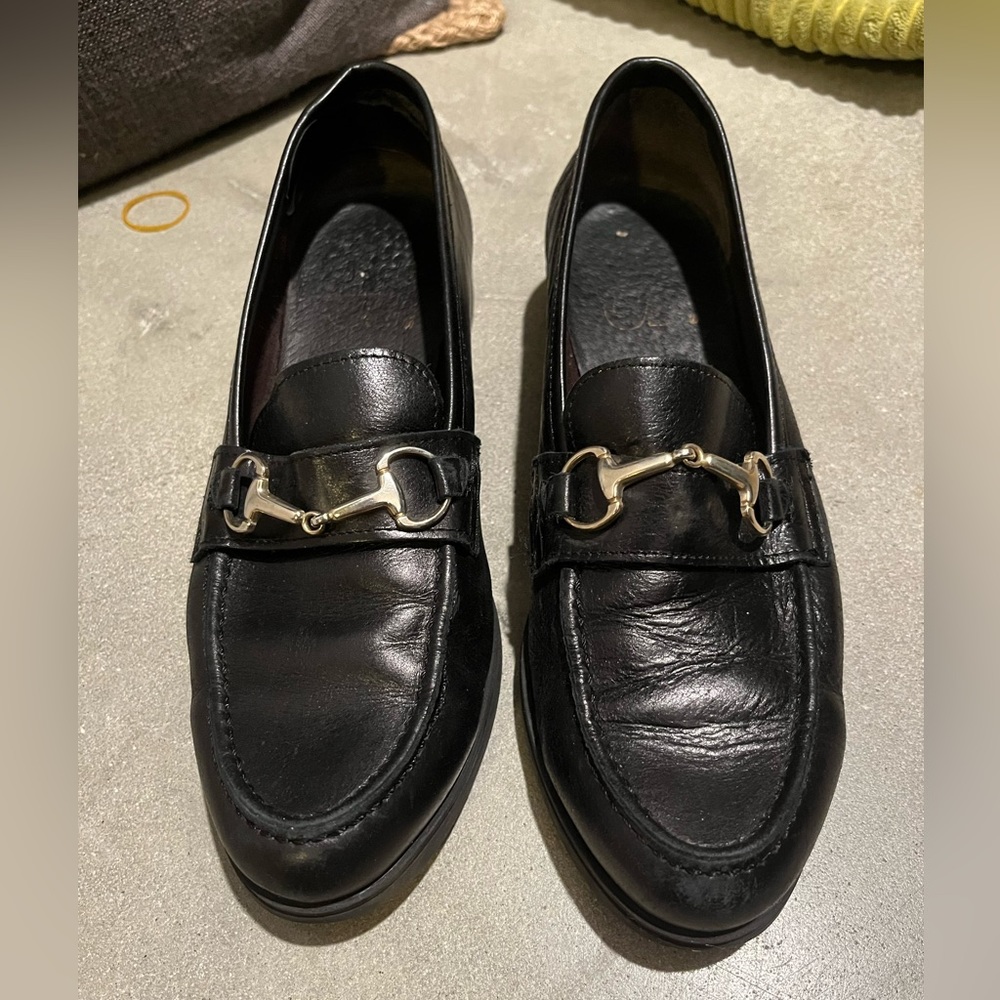 Womens loafers. Made in spain. Size 38